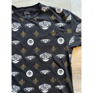 Fisll : New Orleans Pelicans NBA all over graphic print tee